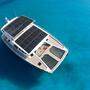 Solarbetriebene „Silent Yacht“