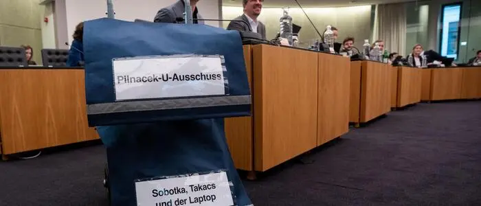 Aktenwagen im Pilnacek-U-Ausschuss