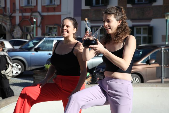 Die „Art Machine“ am Pöllauer Hauptplatz wurde neu bestückt