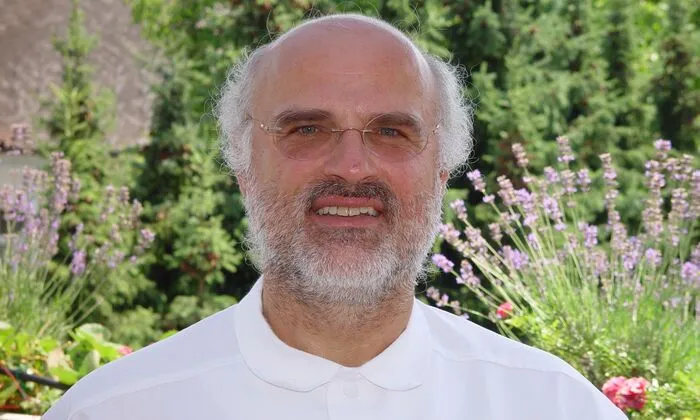 Dr. Viktor Weinrauch  Facharzt für Innere Medizin  und Kardiologie