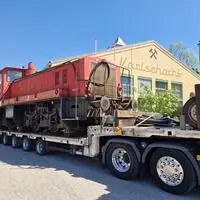 Auch Fahrzeuge und Geräte wie diese Lokomotive sind im Bergbaumuseum zu sehen