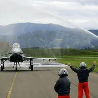 Am 12. Juli 2007 landete der erste von 15 Eurofighter "Typhoon" in Zeltweg