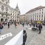 Vor dem Rathaus startete der Protestzug durch die Innenstadt