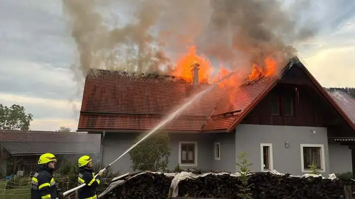 Wie es zu dem Feuer kommen konnte, ist noch unklar