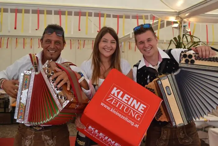 Dieses Foto gewinnt mit 121 "Gefällt mir" einen Genusspass für vier 3-Gänge-Menüs in den besten Restaurants in Kärnten und der Steiermark. Online unter: facebook.com/kleine.zeitung.villach Wir bitten die Gewinner, uns auf der Facebook-Fanpage oder per Mail (villach@kleinezeitung.at) zu kontaktieren.