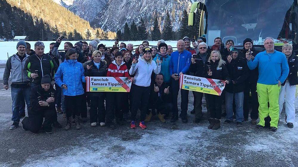 In Cortina reisten Fans zur Unterstützung von Tamara Tippler mit, auch für Schweden werden die WM-Daumen gedrückt
