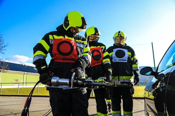 Bewerter waren Abschnittsbrandinspektor Alfred Reinwald, Hauptfeuerwehrmann Klaus Reinwald und Hauptbrandmeister Peter Reiter.