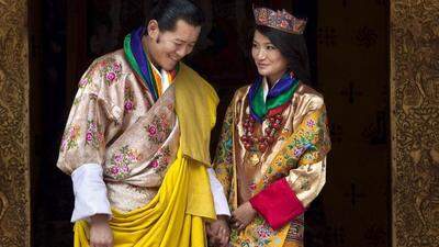 König Jigme Khesar Namgyal Wangchuck (35) und Königin Jetsun Pema (25)