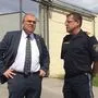 Justizminister Wolfang Brandstetter mit dem stellvertretenden Anstaltsleiter Gerhard Derler
