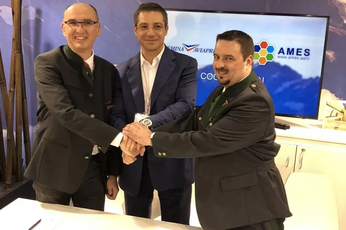 AMES-CEO Walter Starzacher, Vemina Aviaprestige-CEO Vitali Romanyuk, AMES-Manager Daniel Maier
