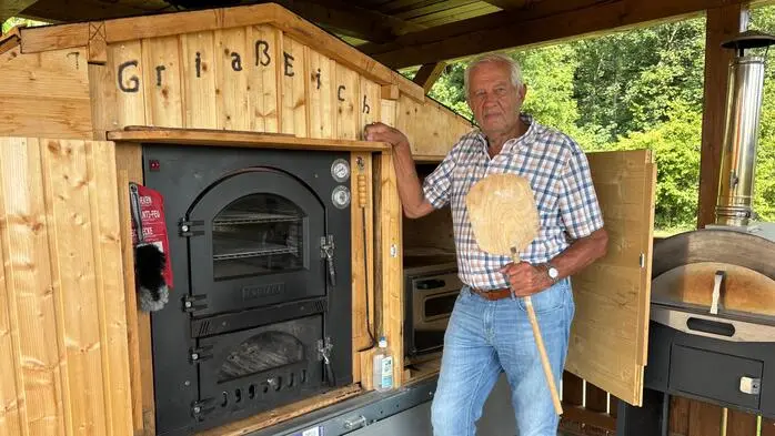 Bäckermeister Andreas Magg vertreibt auch in der Pension noch Backöfen
