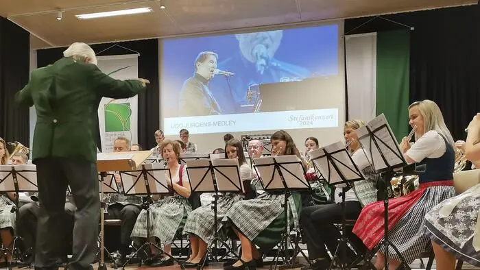 Mit einem vielseitigen und bewegenden Programm brillierte der Musikverein St. Lorenzen/Feistritz beim traditionellen Stefanikonzert am 26. Dezember.