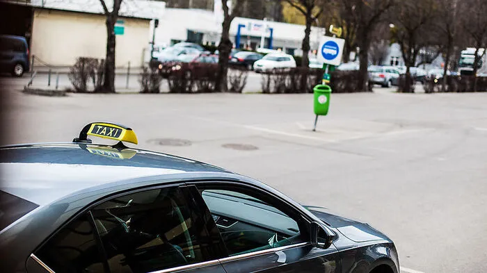 Taxilenker werden in Lienz ausgebildet