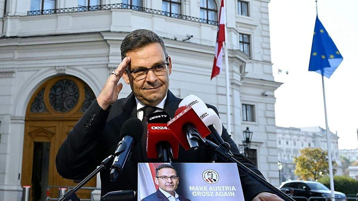 Gerald Grosz stand heute vor der Hofburg, nach dem 9. Oktober will er sie öfter von innen sehen