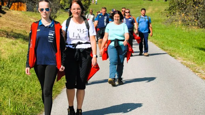 Rund 800 begeisterte Wanderer nahmen am 35. Kulmwandertag, veranstaltet von der Feuerwehr Rohrbach am Kulm, teil.