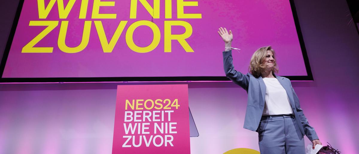 NEOS-Chefin Beate Meinl-Reisinger während der Bundesmitgliederversammlung der NEOS am Samstag in Graz
