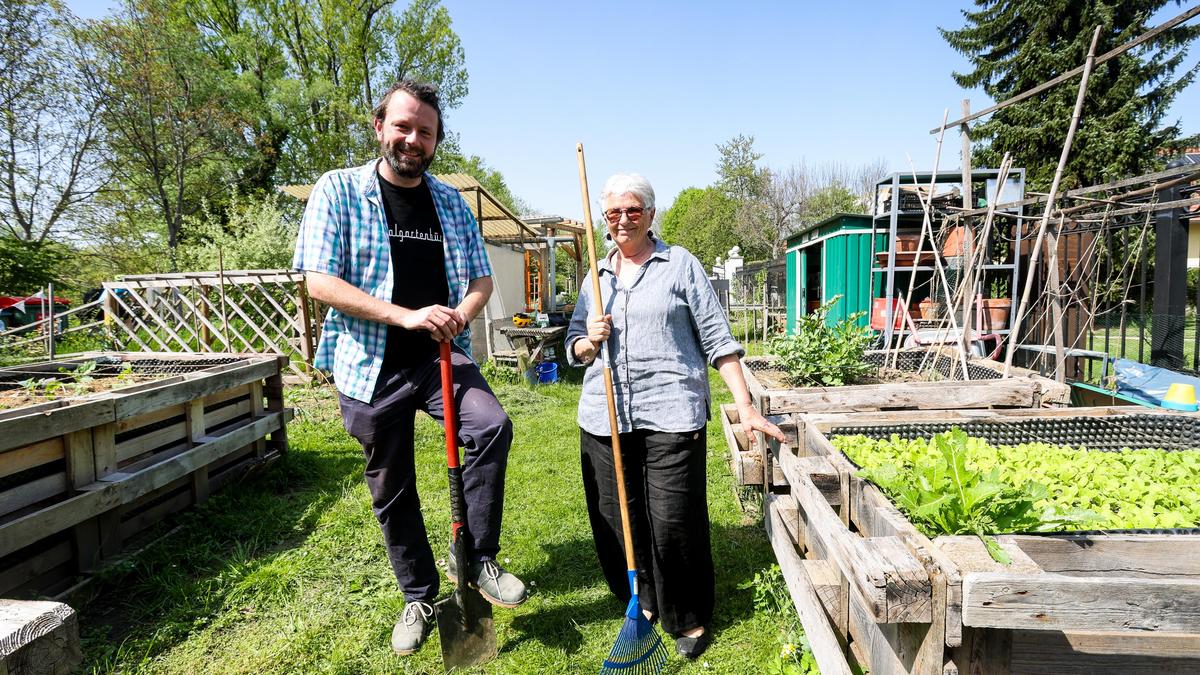 David Steinwender (Zentralgartenbüro) und Gudrun Schreiner (Gartenzwerge Geidorf) | David Steinwender (Zentralgartenbüro) und Gudrun Schreiner (Gartenzwerge Geidorf)