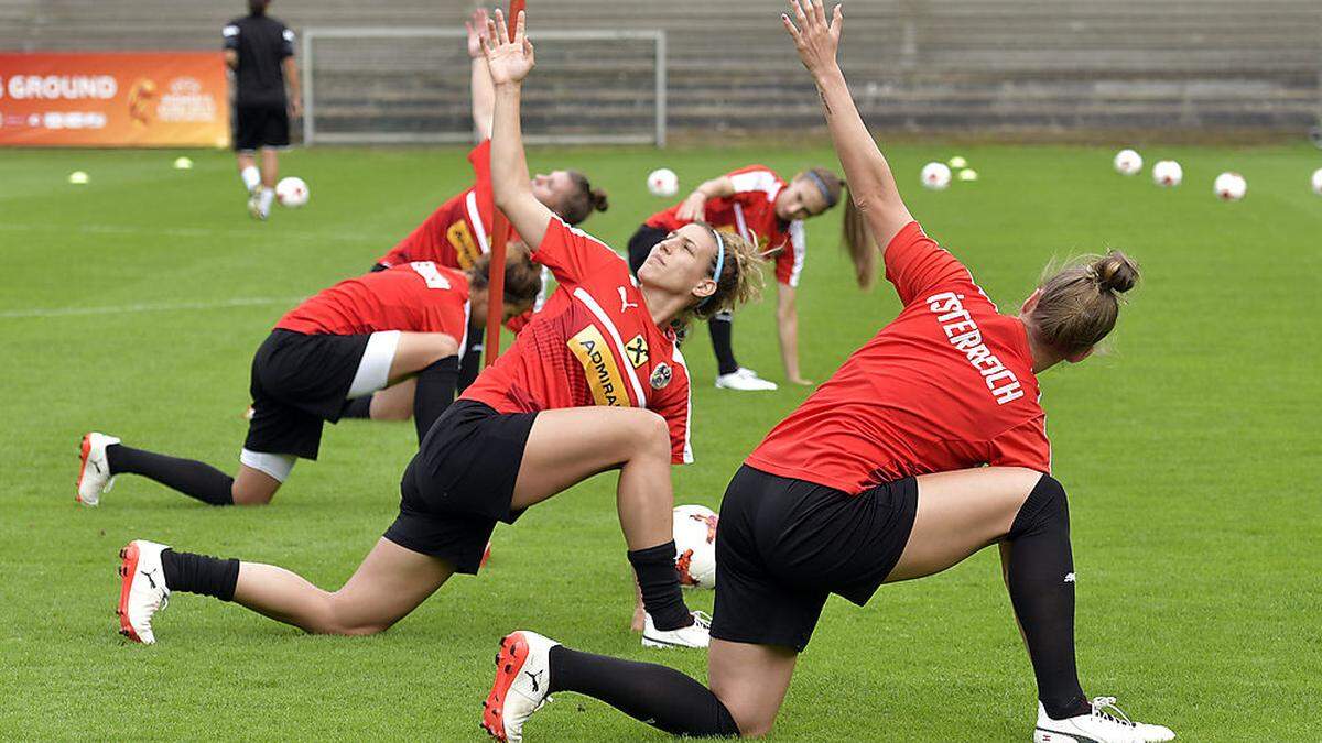 Das Frauen-Nationalteam trainiert in Wageningen