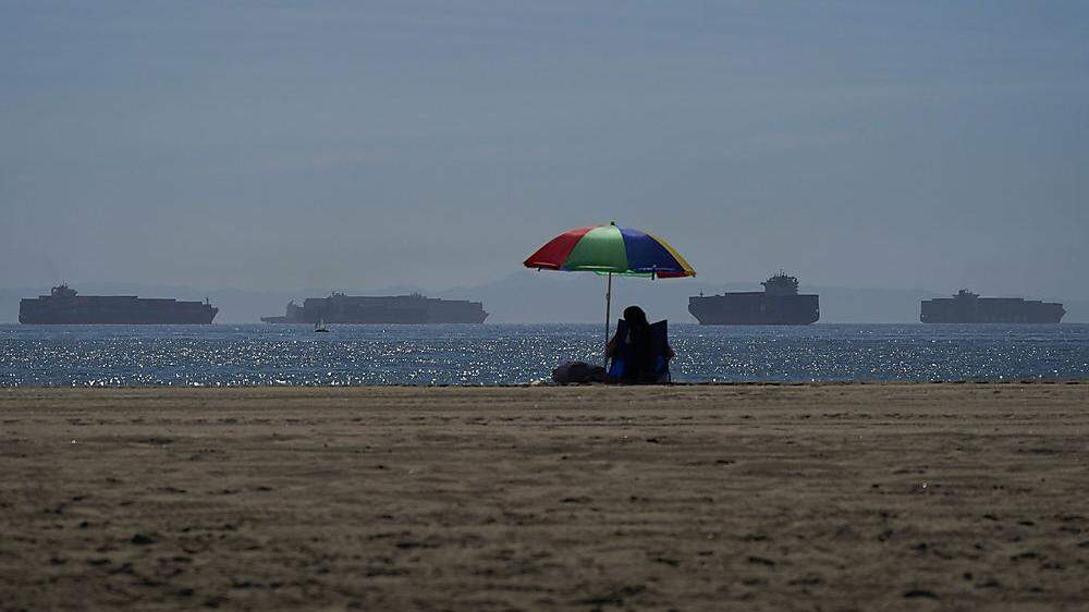 Vor Los Angeles stauen sich die Containerschiffe