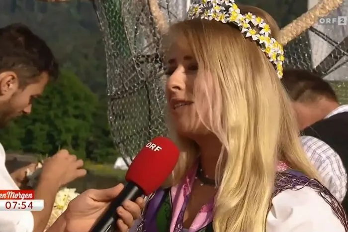 ... und Narzissenkönigin Theresa Rastl. 