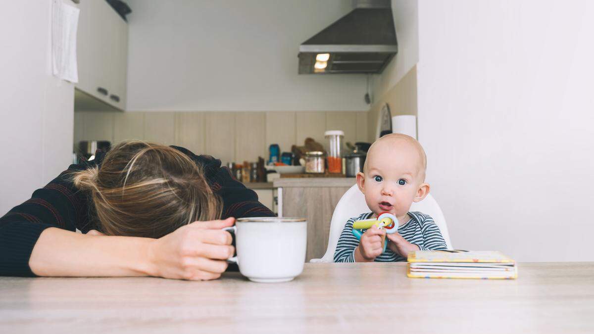 „Mama, aufstehen“: Kinder geben sehr viel zurück, sie können uns aber auch den Schlaf rauben.