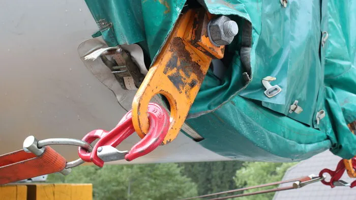 So wurde das Turmteil am Tieflader gesichert