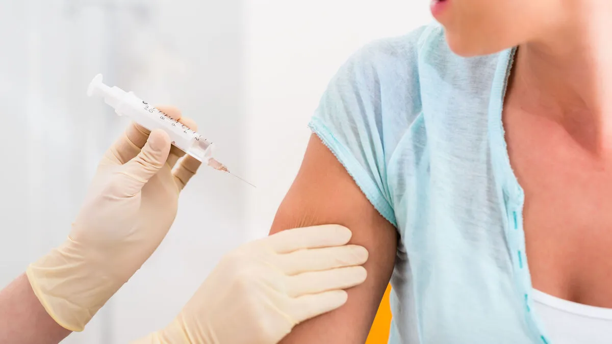 Die Infektionskrankheiten, gegen die geimpft wird, haben unterschiedliche Übertragungswege. Bei den meisten erfolgt die Ansteckung über eine so genannte Tröpfcheninfektion