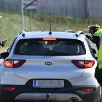 Omikron wirft seine Schatten voraus, in Österreich wird um die Feiertage dennoch gelockert