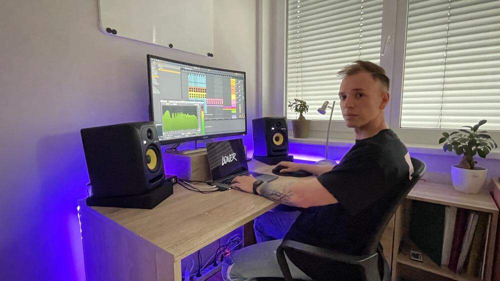 Lukas Hermann produziert in seinem Home-Studio in Graz seine eigenen Tracks