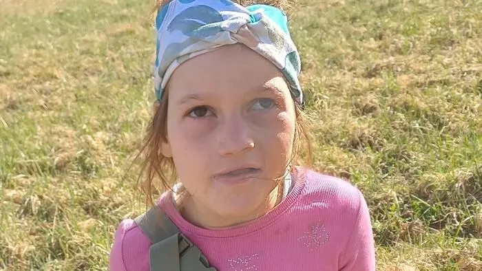 Laurena braucht für ihren Schulbesuch unbedingt eine Schulassistenz. Doch die Landesgrenze zwischen der Steiermark und Salzburg ist eine schier unüberwindbare Hürde