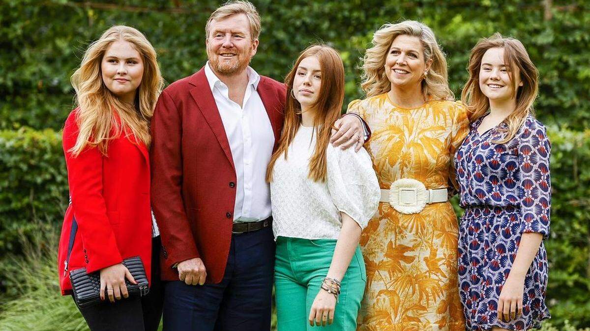 Maxima und Willem-Alexander mit ihren drei Töchtern Amalia, Alexia und Ariane