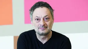 Feridun Zaimoglu eröffnet das Wettlesen.
