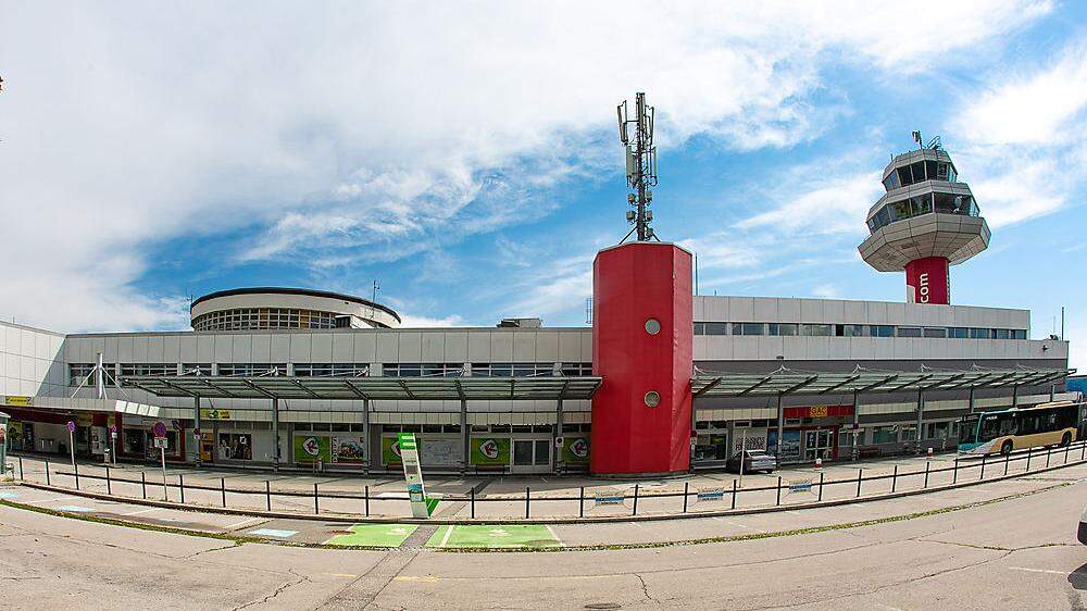Der Flughafen Klagenfurt schränkt die Betriebszeiten wieder ein