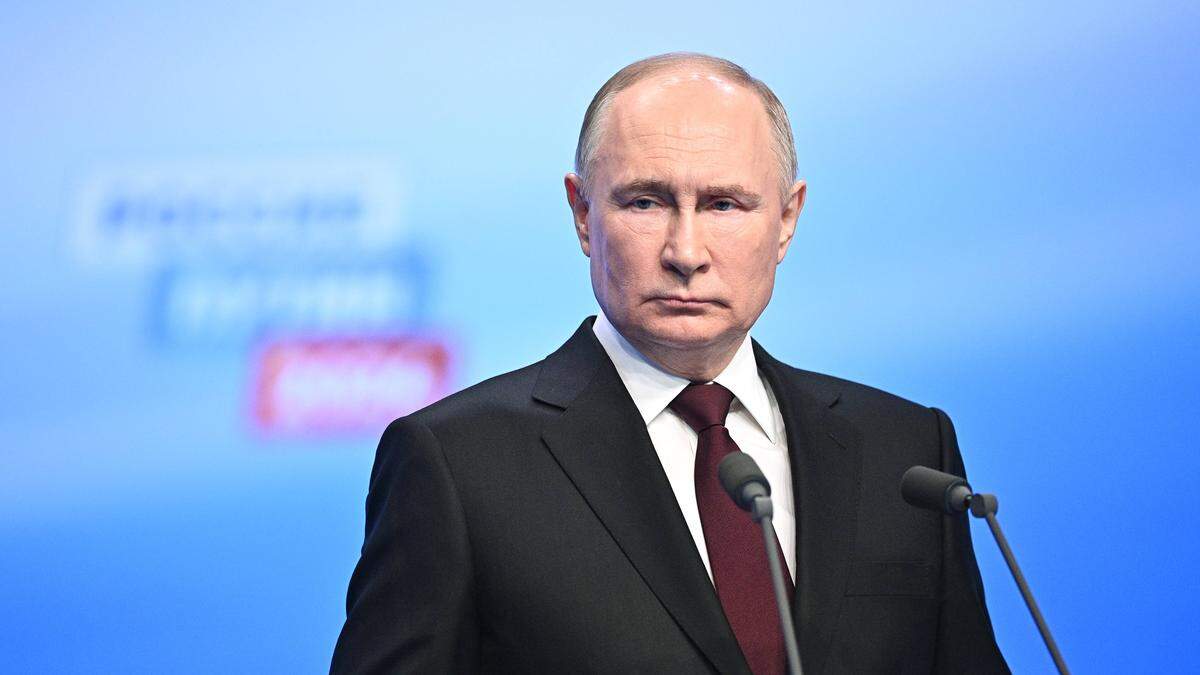 Wladimir Putin ließ sich als Präsident wiederwählen