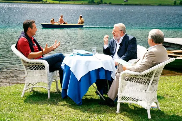 2007 kamen nicht nur Ruderbootfahrer und Badegäste an den Weissensee, sondern auch Elmar Oberhauser und Wolfgang Fellner - um H.C. Strache zu interviewen.