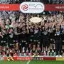 GRAZ,AUSTRIA,19.MAY.24 - SOCCER - ADMIRAL Bundesliga, championship group, SK Sturm Graz vs SK Austria Klagenfurt. Image shows the rejoicing of Sturm. Keywords: trophy, championship celebration.
Photo: GEPA pictures/ Chris Bauer