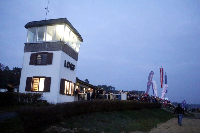 ...bei der "Nacht der Ballone" am Flugplatz Fürstenfeld.