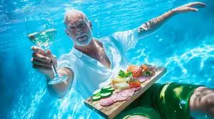 Mit solchen KI-Sujets konnte das Marketing im Thermen- und Vulkanland überzeugen