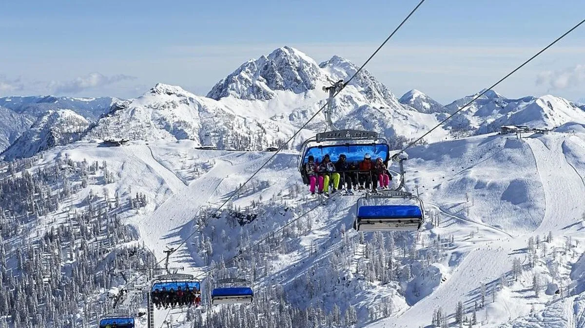 Das Nassfeld hat den Saisonstart bestens geschaukelt: 23 Prozent mehr Nächtigungen bei 28 Prozent mehr Gästeankünften. Der Zuwachs an Übernachtungen ist mehr als doppelt so hoch wie im kärntenweiten Vergleich.