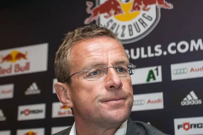 war er Sportdirektor