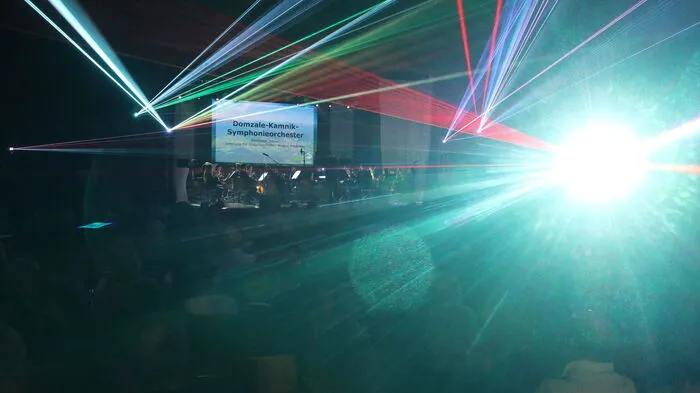 Klicken Sie sich durch die bunten Impressionen von dem Festabend in der Mehrzweckhalle Trofaiach!
