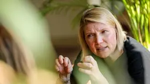 Cathryn Clüver Ashbrook erklärt die Auswirkungen den Konflikts im Nahen Osten 