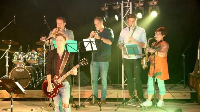 Zum Sommerkonzert „Stars der Zukunft“ lud am Samstagabend das Modern-Music-College (MMC) St. Veit. 