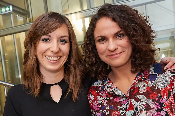 "Flüsterzweieck" nennen sich Ulrike Haidacher und Antonia Stabinger zusammen. Das Kabarett-Duo präsentierte dieses Jahr ihr Programm „Stabile Eskalation“. Hier geht's zum Voting.