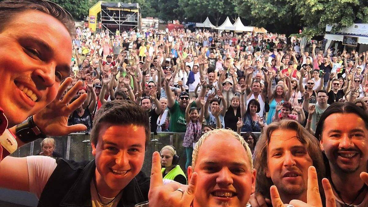 Schon beim Donauinselfest begeisterten Dominik Ofner und Band ihre Fans