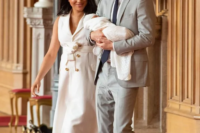 "Es ist magisch, es ist total toll. Ich habe die zwei besten Kerle auf der Welt, ich bin wirklich glücklich", sagte Meghan im Schloss Windsor.