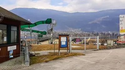 Der Turm könnte im Zuge der Neugestaltung des Strandbades entstehen 