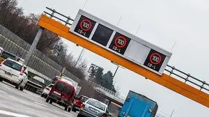 Bisher bremst vor allem der "Feinstaub-Hunderter" die Autofahrer ein