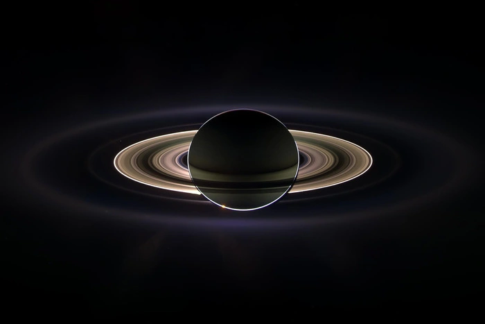 Im Saturnschatten