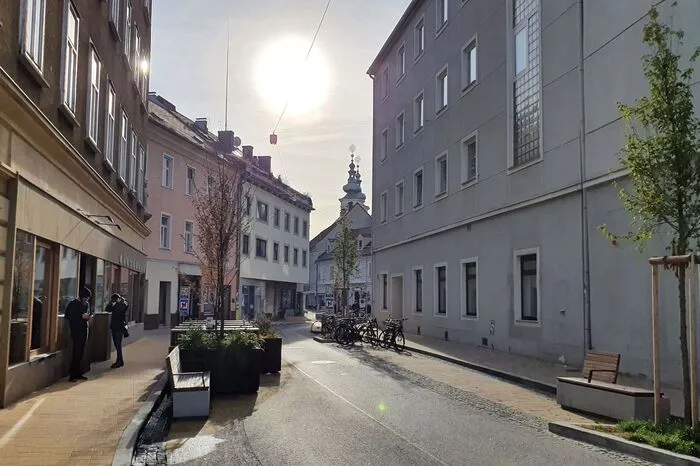 Wehrmutstropfen Stockergasse: Es ist der einzige Teil, der echte Fußgängerzone ist - aber für viele Autofahrer ist das nicht ersichtlich: Sie fahren trotzdem durch.